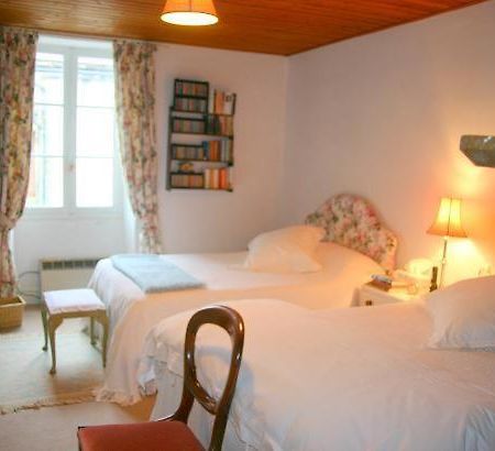 Chambres D'Hotes Chez Carolyn Villefranche-du-Périgord Стая снимка